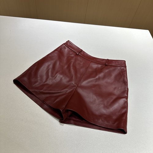 Gucci Authentic Leather Work Shorts with Embroidered Collar and Premium Accessories