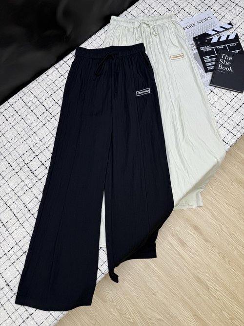 Miu Miu Comfortable Logo-Designed Casual Pants