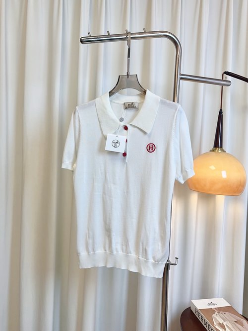 Hermes Custom Tencel Wool T-shirt with Twisted Four-Color Embroidered Logo