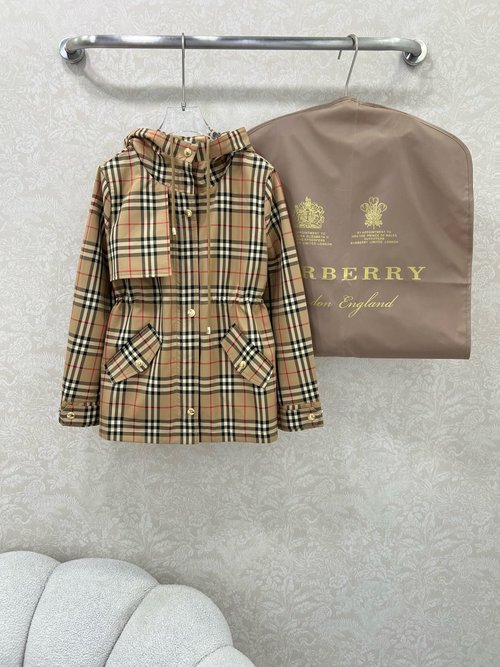 Burberry Stylish Checkered Hooded Jacket with Drawstring Waist