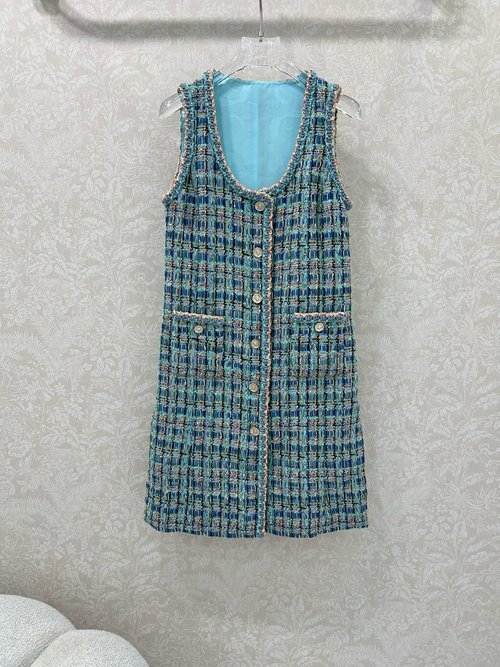 Chanel Handmade Workshop Series Tweed Dress with Silk Lining and Embroidered Buttons