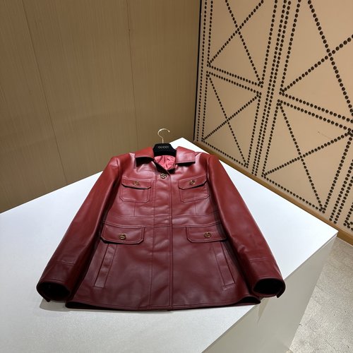 Gucci Genuine Leather Workwear with Original Custom Hardware and New Zealand Leather