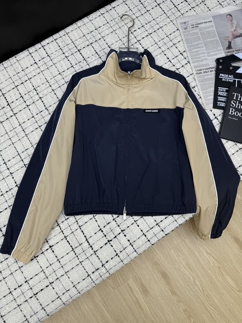 Loro Piana Stylish Color - Blocked Windbreaker with Great Fit