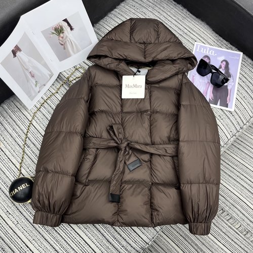 Max Mara New Arrival: Hooded Bathrobe Style Down Jacket with Armband