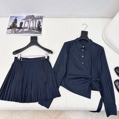 Dior Elegant Set of Short Ruffled Striped Shirt and Pleated Skirt