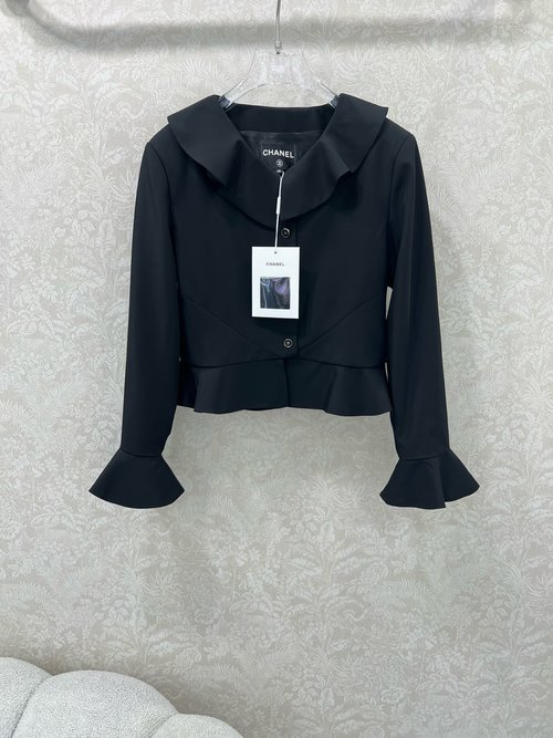 Chanel Ruffled Blouse with Silk Lining, Elegant and Adaptable