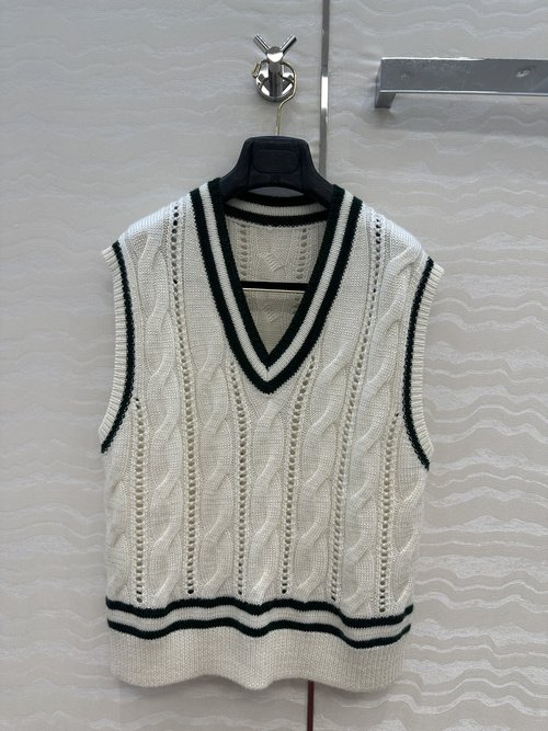 Polo Ralph Lauren Exclusive Launch: High-Quality Silk Cashmere Vest in Classic Tennis Design