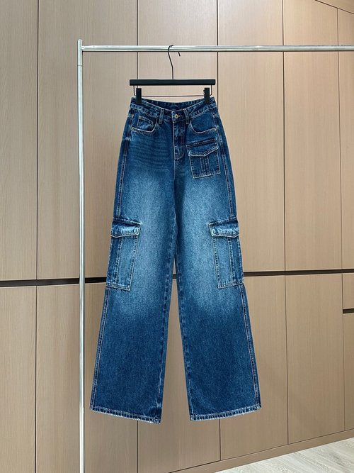 Loewe Workwear Pocket Jeans with 3D Patterns and Elegant Look