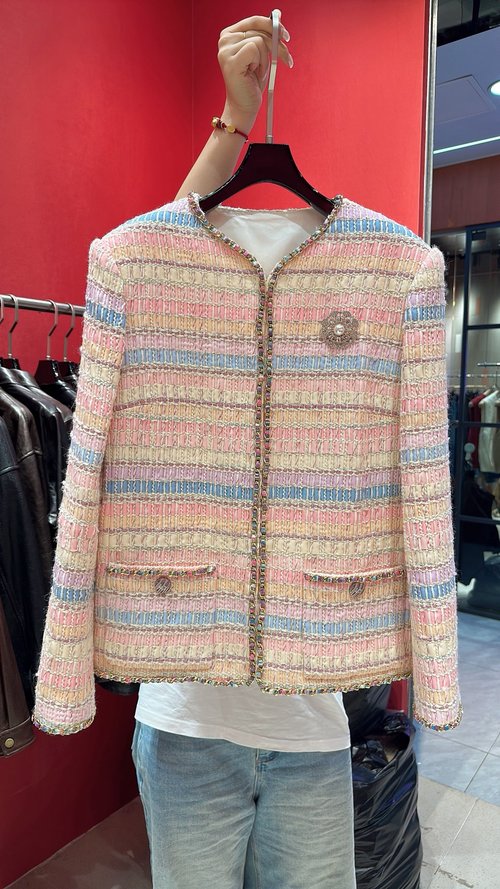 Chanel Macaron-Color Coat Made of Imported Fabric with Handmade Chains