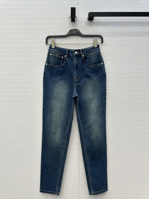 Alaia Exclusive First Release: High-waisted Vintage Jeans, Stylish and Slimming