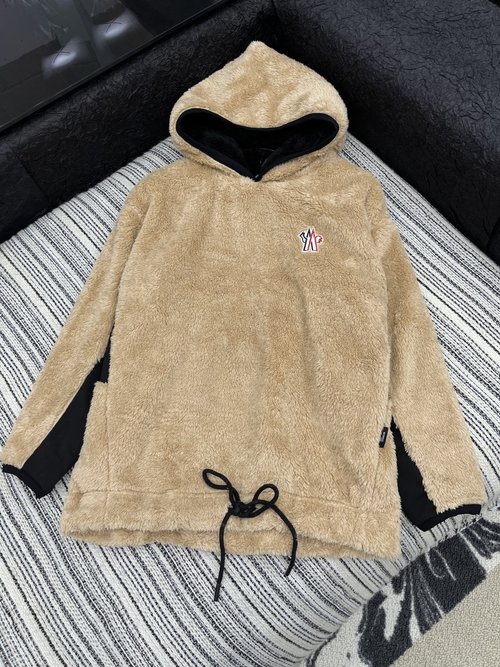 Moncler Warm and Fashionable Fleece Hooded Sweatshirt