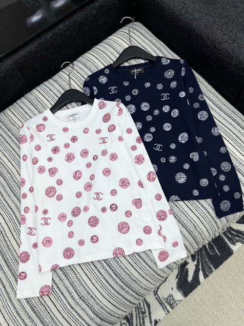 Chanel Stylish Long-Sleeve Printed T-Shirt, Slimming and Versatile