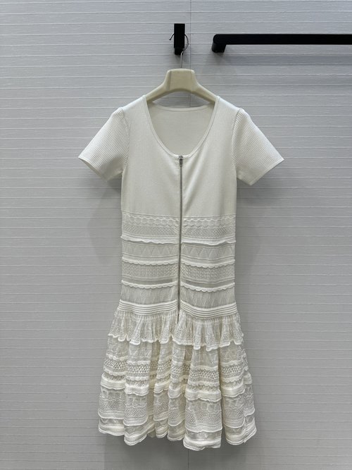 Alaia New Ballet-style Hollow-knitted Dress, Elegant and Sophisticated