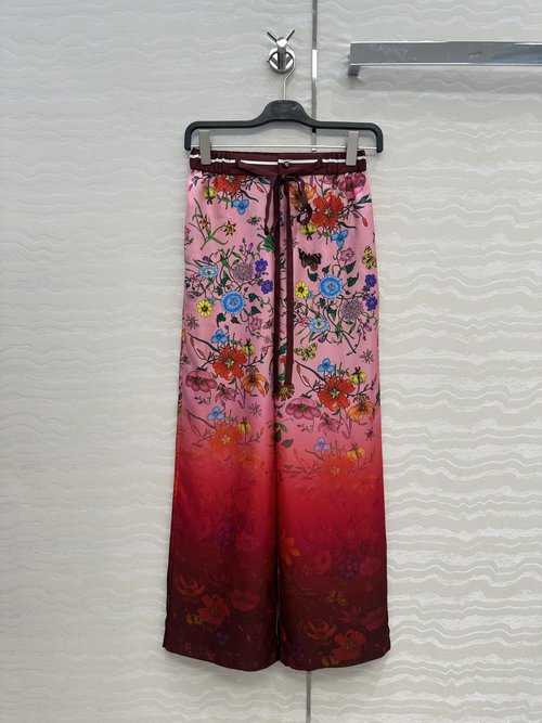 Gucci Exclusive Floral - Printed 100% Silk Straight - Leg Pants