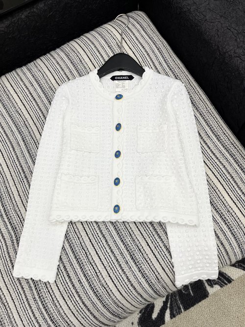 Chanel Vintage - inspired Heavy Crochet Round Neck Coat with Premium Fabric