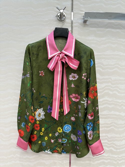 Gucci Exclusive Floral - Printed 100% Silk Collared Shirt
