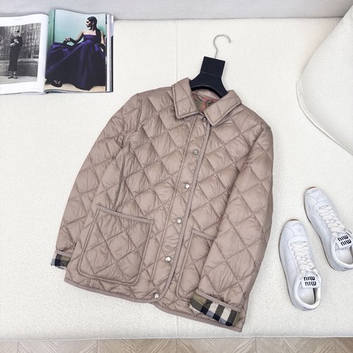 Burberry Essential Collection Diamond Quilted Snap Collar Down Jacket