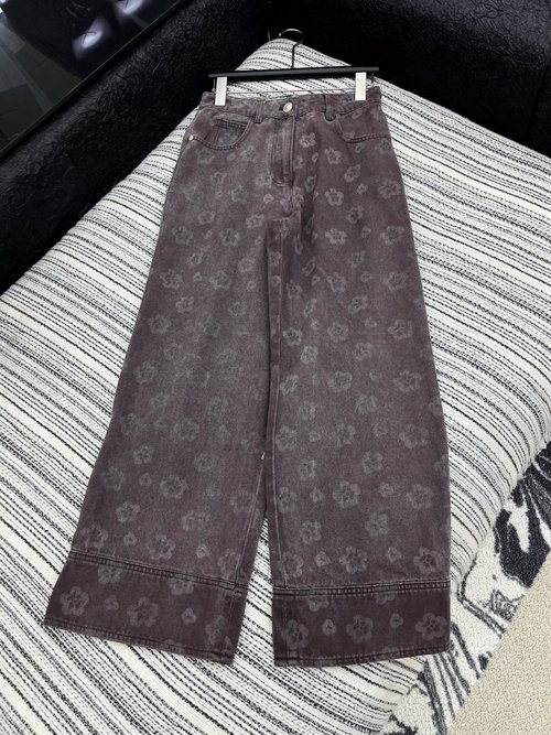 Chanel Camellia Print Jeans with High - End Design and Imported Fabric