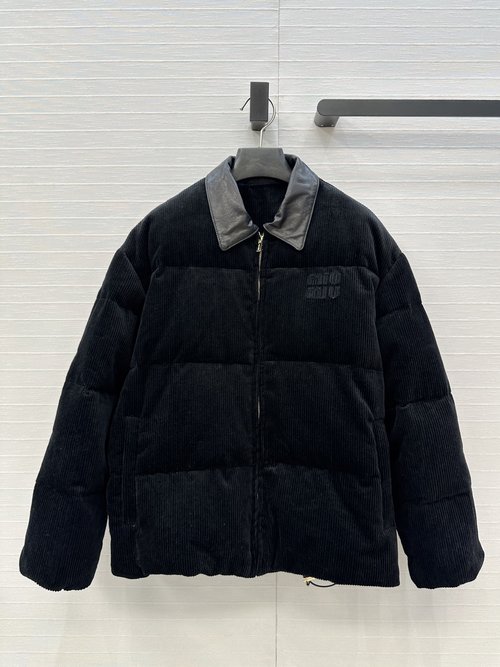 Miu Miu Exclusive Original Miu - style Corduroy Down Jacket with Real Leather Collar for a Luxurious Feel