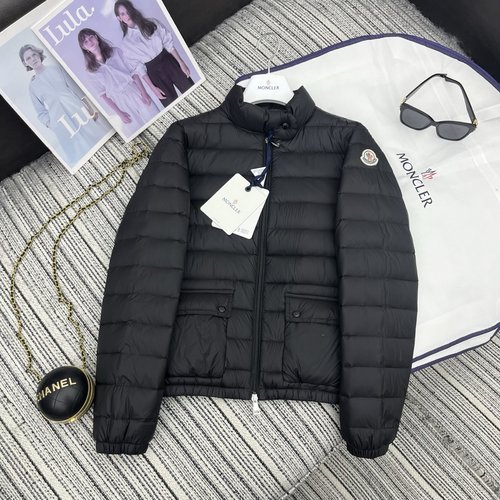 Moncler Recommended Stand - Collar Lightweight Down Jacket with 90% White Goose Down