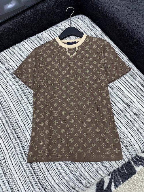 Louis Vuitton Vintage Short-Sleeve T-Shirt, Slimming and Stylish