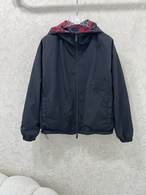 Burberry Reversible Hooded Jacket with Horse Embroidery and Classic Check Pattern