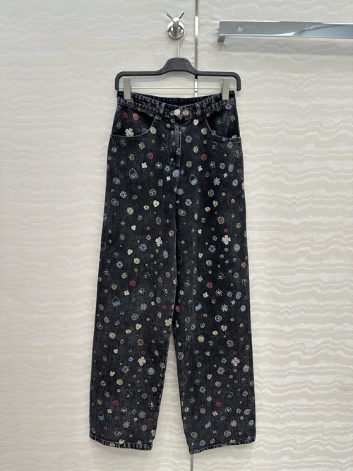 Chanel Coco Girl Print Wide-Leg Jeans for a Slimming Effect