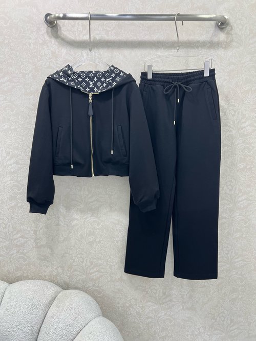 Louis Vuitton Reversible Hooded Jacket and Straight-leg Pants Set with Custom Zipper