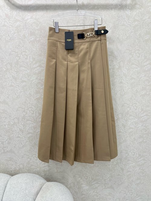 Fendi Heritage Style Pleated Skirt with Double F Hardware and Elegant Silhouette