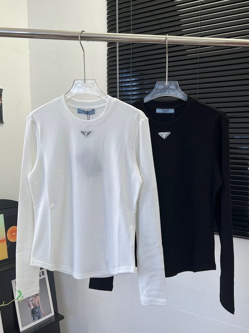 Prada Hand-Sewn Triangle Logo Long-Sleeved Pure Cotton Base Layer