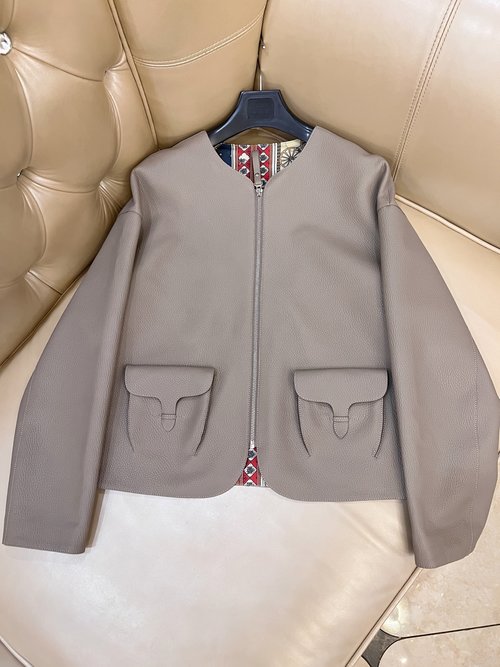 Hermes Exquisite Leather Jacket with Distinct Texture and Classic H Shape