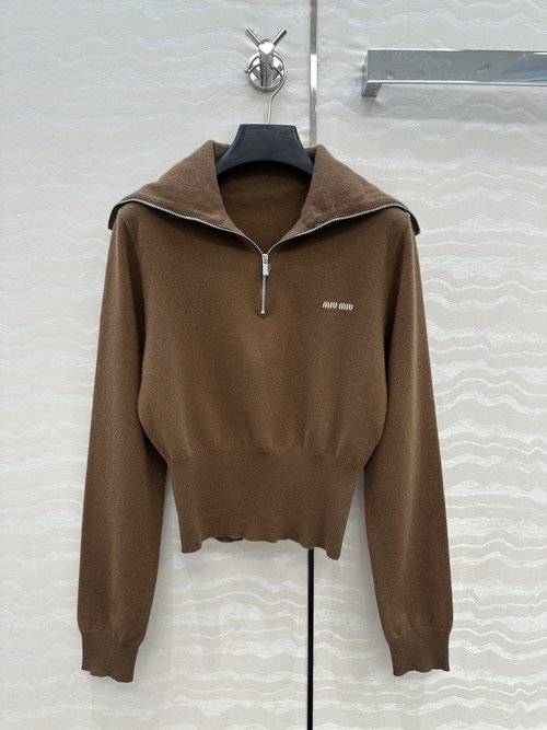 Miu Miu Miu-style Cashmere Knitwear with Sailor Collar and Half-Zip Design