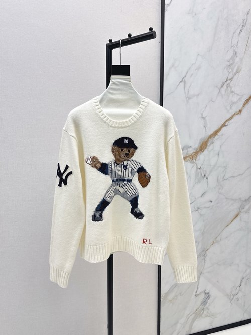 Loro Piana Exclusive Bear-Embroidered Wool Pullover with Retro Look