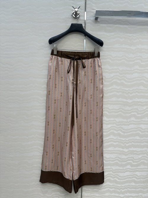 Gucci Exclusive First-release Silk Straight-leg Pants with Romantic Resort Print