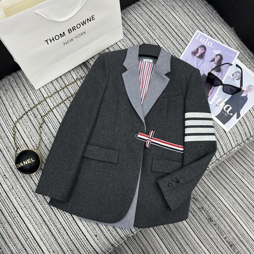 Thom Browne Recommended Two-piece Suit Set with a Detachable Belt for Style