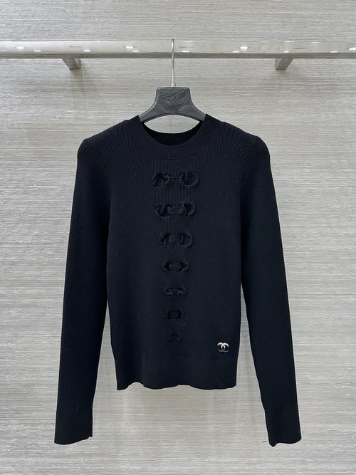 Chanel Exclusive Coco-Style Bow-Decorated Long-Sleeve Sweater