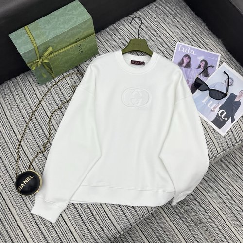 Gucci Retro Embroidered Round-Neck Sweatshirt with Relaxed Fit