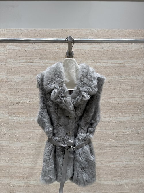Brunello Cucinelli Luxury Fur Coat with Belt for Ideal Silhouette