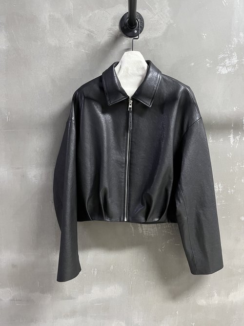 Loewe Sophisticated Leather Jacket, Versatile Design, Imported Full Vegetable-Tanned Sheepskin