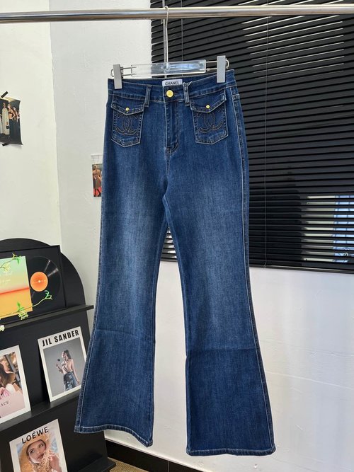 Chanel Embroidered Stretch Flare Jeans, Ideal for Waist-Hip Ratio