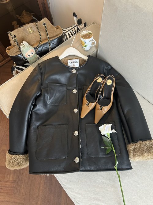 Chanel Imported Sheepskin Fur One - Piece Replica with High - Quality Hardware