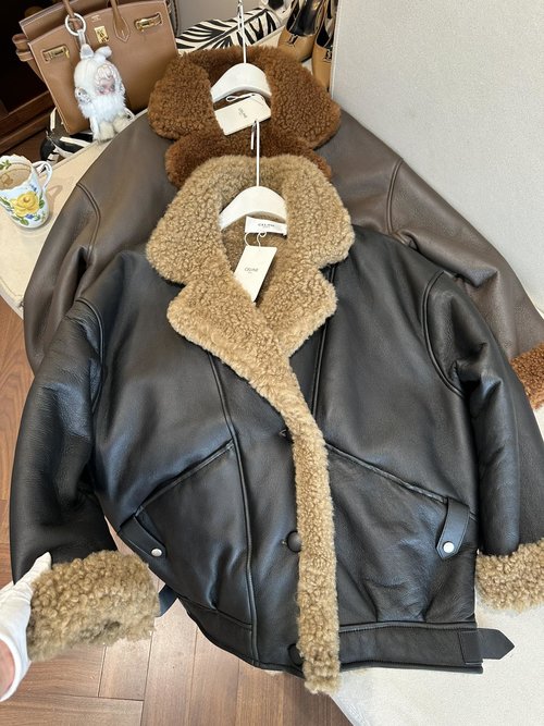 Celine Imported Top-grade Merino Sheepskin Fur One-piece Clothing