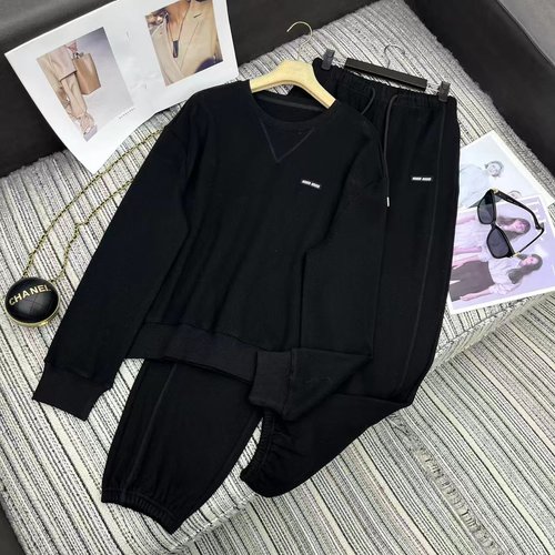 Miu Miu Recommended Round Neck Sweatshirt and Pants Set with Letter Logo