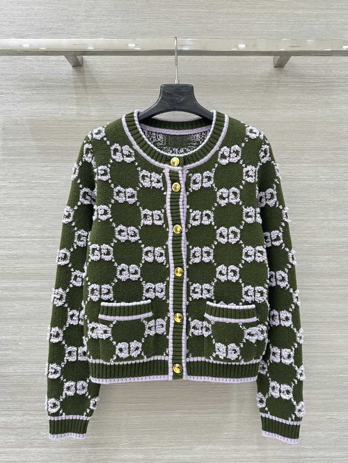 Gucci Popular Vintage Jacquard Round Neck Knit Cardigan with a Slimming Silhouette