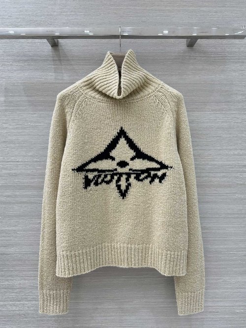 Louis Vuitton Exclusive Soft Lamb Plush Top with Classic Logo