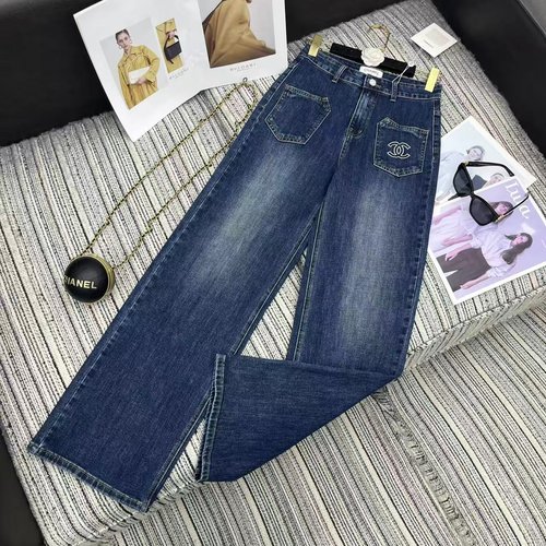 Chanel New Embroidery Double-C Pocket Straight-Leg Jeans with Attractive Wash