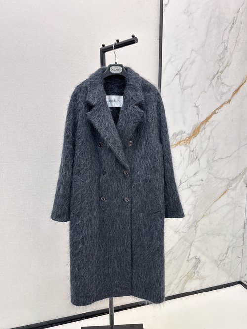 Max Mara Minimalist Long Wool-Cashmere Coat with Suit Collar