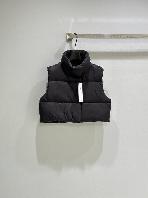 Alo Simple-Designed Short Down Vest in Dopamine Color Scheme