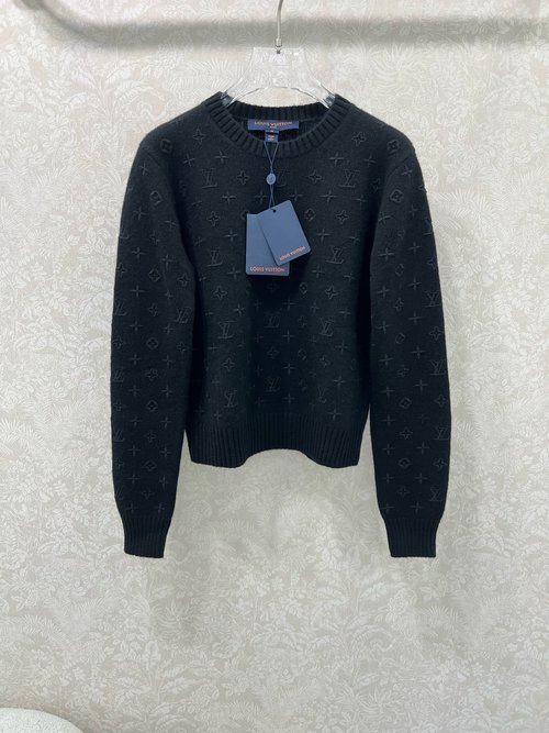 Louis Vuitton Cashmere Pullover Sweater with Hooked Logo and Fine Texture