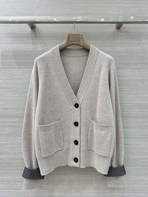 Brunello Cucinelli Exclusive Elegant Cashmere Suit with Chain Details